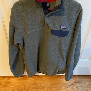 Woman’s Patagonia half zip
